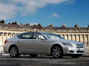 Lexus LS600h L 2009 года (UK)